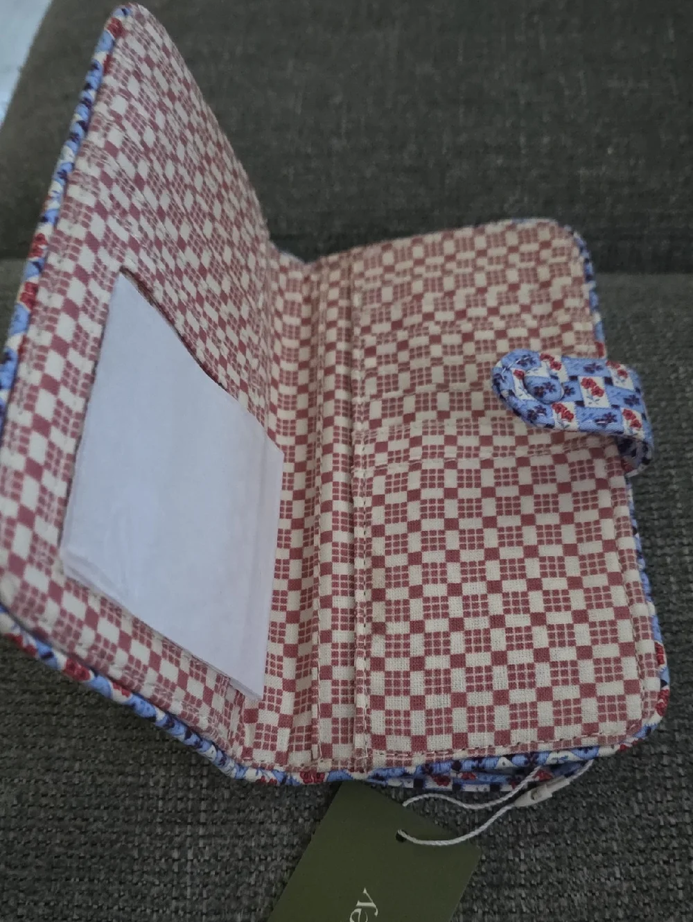 Vera Bradley Cream Wallet with Red Floral Print and Blue Trim - Picture 3 of 5